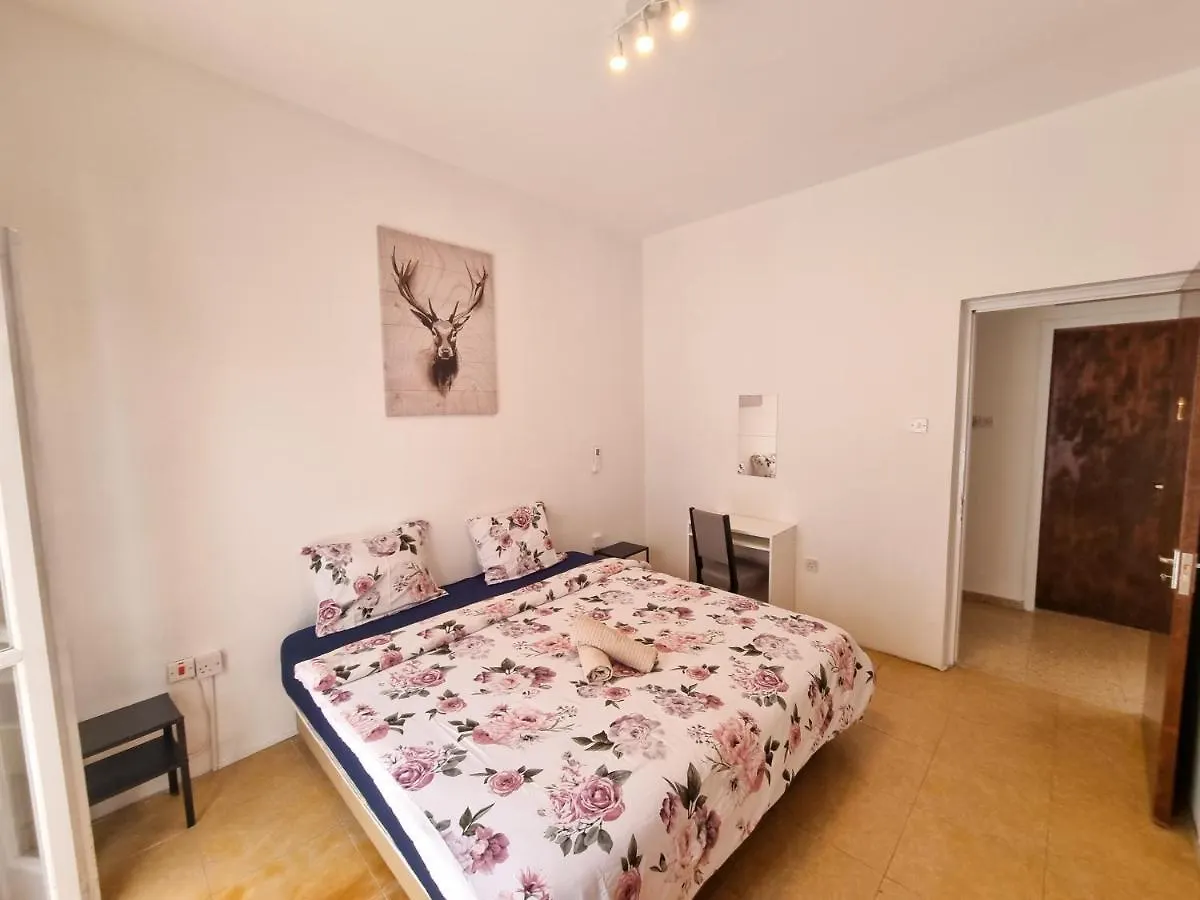 Citycenter Rooms Next To The Beach Lárnaka Ciprus