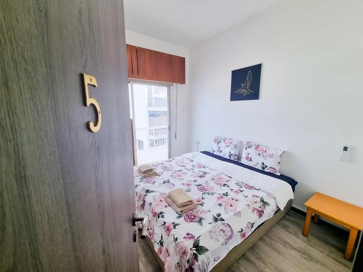 Homestay szállás Citycenter Rooms Next To The Beach Lárnaka